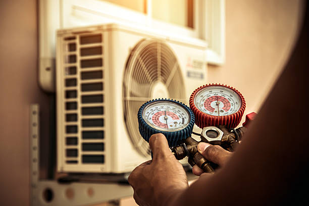Professional Hvac Installation technician working in Cumberland, NC